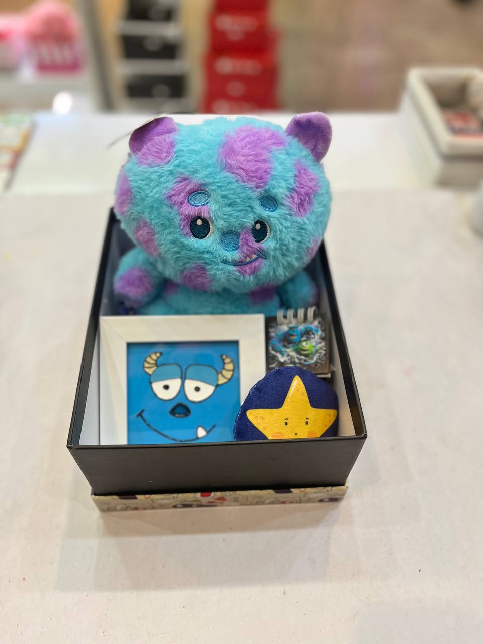 باکس کادویی عروسک‌سالیوان بچه