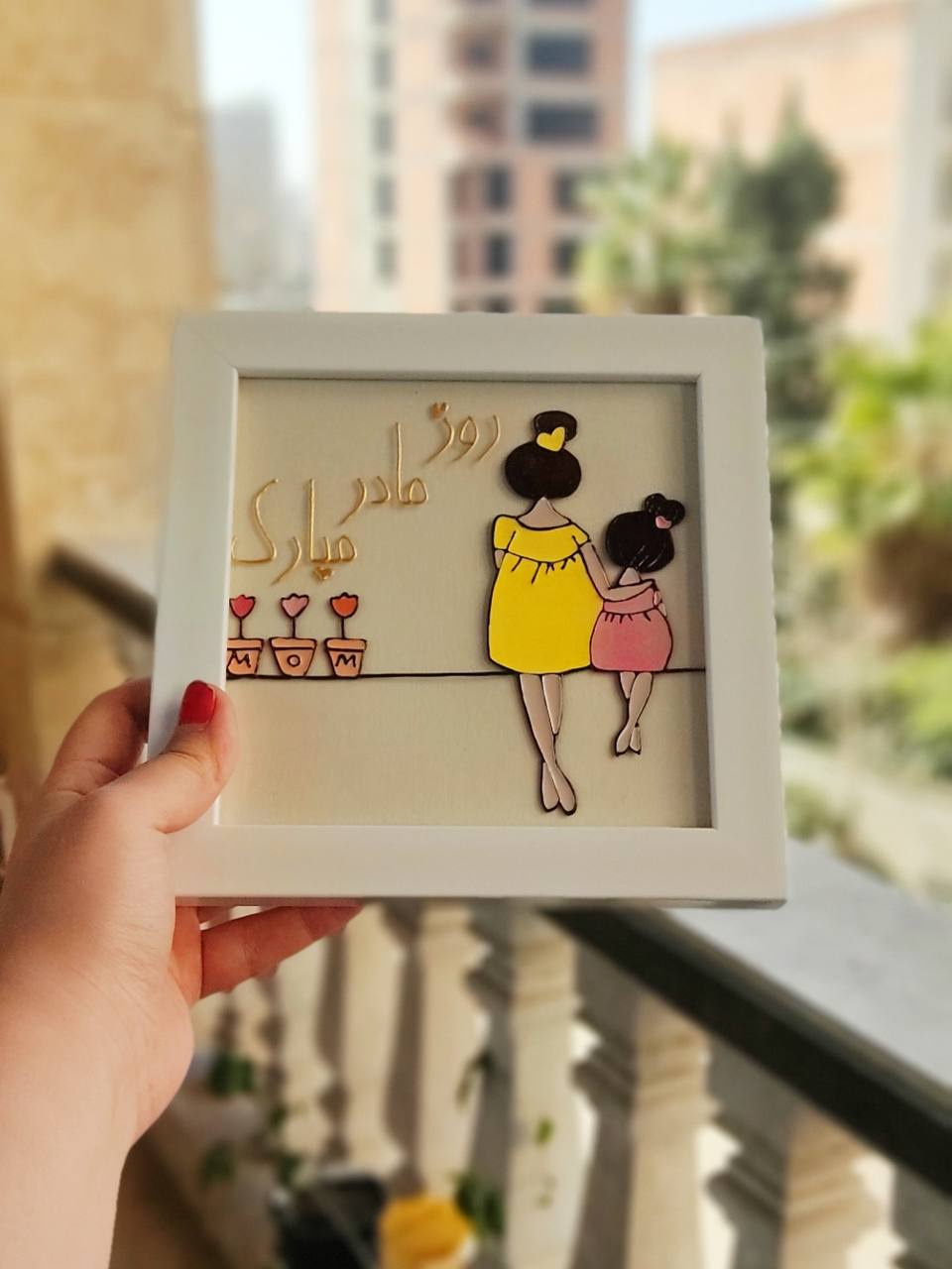 تابلو نقاشی روی شیشه ویترای طرح مادر دختری مناسب روز مادر